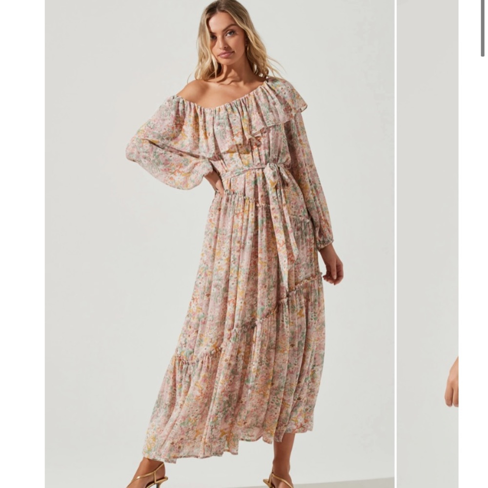ASTR the label Floral Kaylani Dress